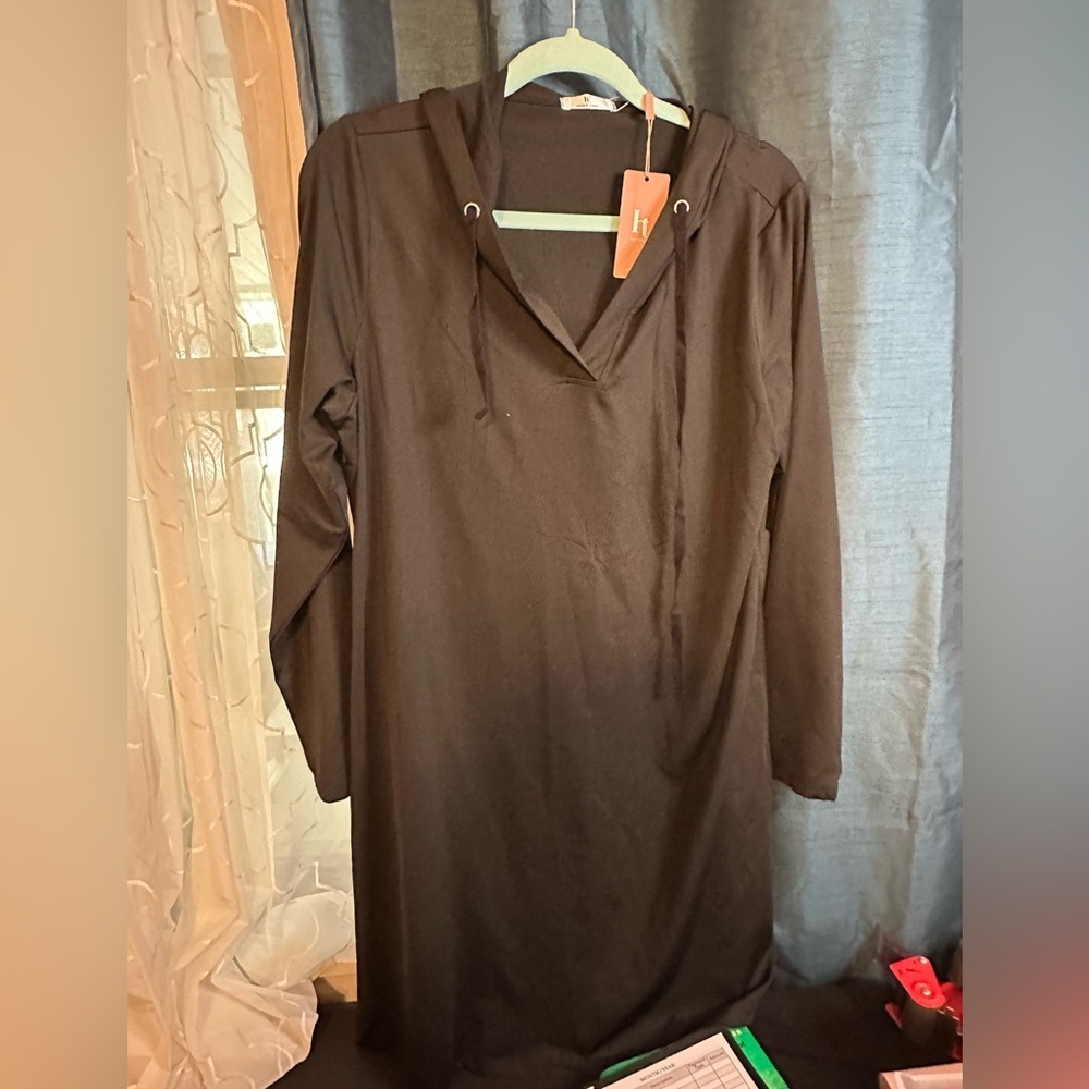 HT Classic Black Hooded Shift Dress/Swimsuit Cover Up